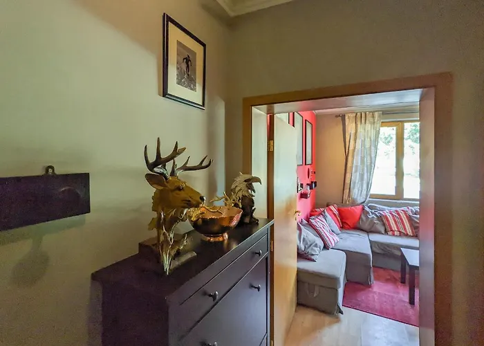 Gondola Flat Number 2 *