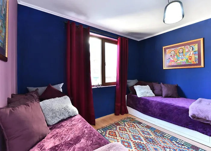 Gondola Flat Number 2